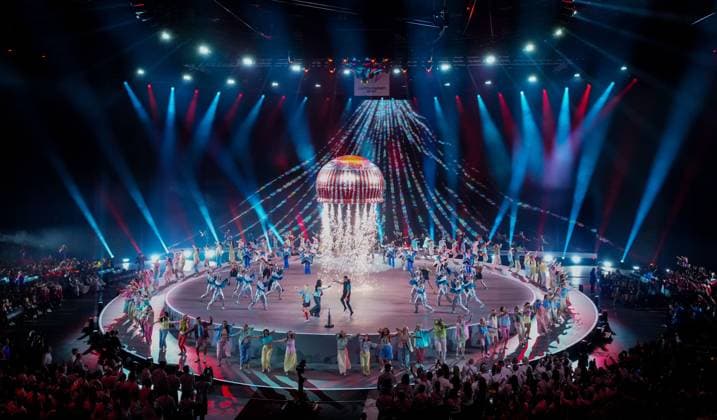 A giant Tunnock s Teacake rises above the stage at the climax of the opening ceremony. Glasgow 2026 Commonwealth Games, Day One, Glasgow, Scotland, UK - 23 Jul 2026Glasgow Scotland United Kingdom  Copyright: xStuartxWallace Shutterstockx 17002357al