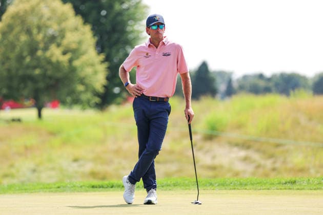Ben Kohles of the United States looks on from the 15th green during the first round of the 2026 3M Open at TPC Twin Cities on July 23, 2026 in Blaine, Minnesota. CSM Golf 2026: PGA, Golf Herren 3M Open: Round 1  - ZUMAc04_ 20260723_zma_c04_110 Copyright: xStevenxGarciax