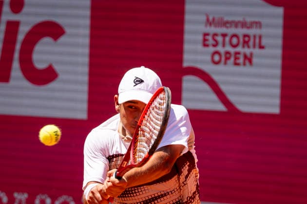 Jaime Faria v Gonzalo Bueno - Millennium Estoril Open 2026 Jaime Faria from Portugal competes against Gonzalo Bueno from Peru during the Millennium Estoril Open ATP, Tennis Herren 250 tennis tournament at Estoril Tennis Club in Estoril, Portugal, on July 23, 2026. Estoril Portugal  Copyright: xNunoxCruzx originalFilename:cruz-jaimefar260723_npNln.jpg