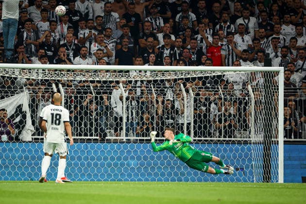 Besiktas vs Midtjylland UEFA Europa League Qualification 2nd Round Alexander Nubel of Besiktas JK in action during the match. Besiktas and Midtjylland faced each other at UEFA Europa League Qualification 2nd Round 1st leg. The match took place in Tupras Stadium on July 23th, 2026. Istanbul Istanbul Turkey Copyright: xBurakxBasturkx