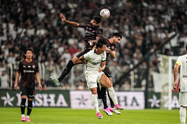 Besiktas JK v Midtjylland - UEFA Europa League 2026 27 Second Qualifying Round First Leg Players are in action during the UEFA Europa League 2026 27 second qualifying round first leg match between Besiktas and FC Midtjylland at Tupras Stadium in Istanbul, Turkey, on July 23, 2026. Istanbul Istanbul Turkey  Copyright: xYagizxGurtugx originalFilename:gurtug-besiktas260723_npNhn.jpg