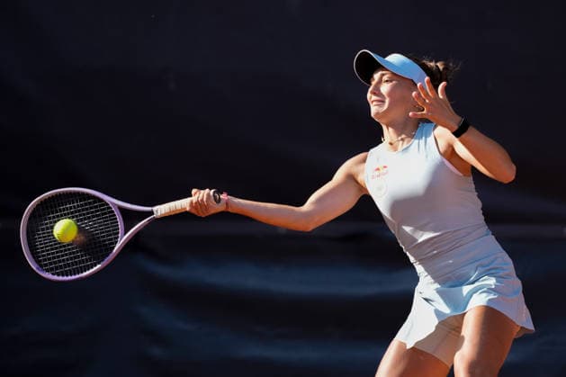 MSC Hamburg Ladies Open - Day 4 Julia Stusek of Germany plays with partner Nastasja Schunk during their round of 16 doubles match against Leyre Romero Gormaz and Sara Sorribes Tormo of Spain at the 2026 MSC Hamburg Ladies Open Women s tennis tournament at Am Rothenbaum in Hamburg, Germany. Hamburg Hamburg Germany  Copyright: xOwenxHammondx originalFilename:hammond-2026msch260723_np730.jpg