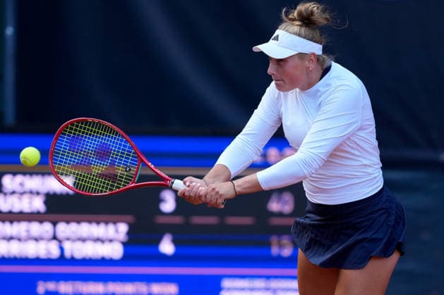 MSC Hamburg Ladies Open - Day 4 Nastasja Schunk of Germany plays with partner Julia Stusek during their round of 16 doubles match against Leyre Romero Gormaz and Sara Sorribes Tormo of Spain at the 2026 MSC Hamburg Ladies Open Women s tennis tournament at Am Rothenbaum in Hamburg, Germany. Hamburg Hamburg Germany  Copyright: xOwenxHammondx originalFilename:hammond-2026msch260723_npftH.jpg