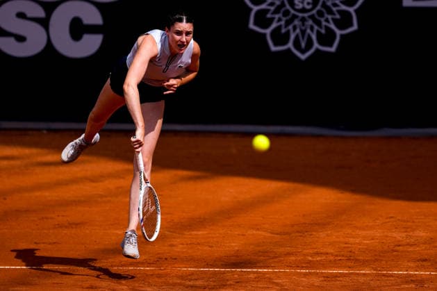 MSC Hamburg Ladies Open - Day 4 Elsa Jacquemot of France plays against Mayar Sherif of Egypt during their round of 16 match at the 2026 MSC Hamburg Ladies Open women s tennis tournament at Am Rothenbaum in Hamburg, Germany. Hamburg Hamburg Germany  Copyright: xOwenxHammondx originalFilename:hammond-2026msch260723_npfQq.jpg