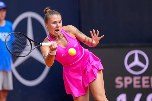 MSC Hamburg Ladies Open - Day 4 First seed Oleksandra Oliynykova of Ukraine plays against Leyre Romero Gormaz of Spain during their round of 16 match at the 2026 MSC Hamburg Ladies Open women s tennis tournament at Am Rothenbaum in Hamburg, Germany. Hamburg Hamburg Germany  Copyright: xOwenxHammondx originalFilename:hammond-2026msch260723_npkaH.jpg