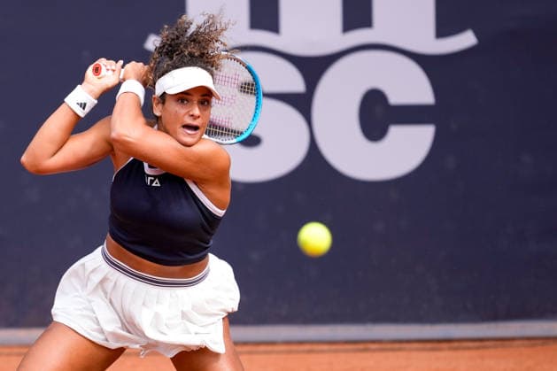 MSC Hamburg Ladies Open - Day 4 Mayar Sherif of Egypt plays against Elsa Jacquemot of France during their round of 16 match at the 2026 MSC Hamburg Ladies Open women s tennis tournament at Am Rothenbaum in Hamburg, Germany. Hamburg Hamburg Germany  Copyright: xOwenxHammondx originalFilename:hammond-2026msch260723_npGXu.jpg