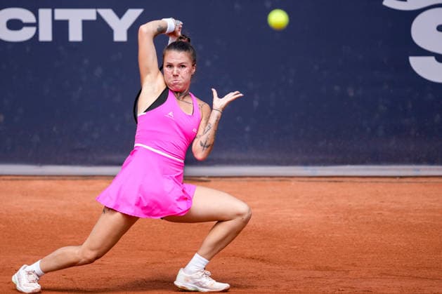 MSC Hamburg Ladies Open - Day 4 First seed Oleksandra Oliynykova of Ukraine plays against Leyre Romero Gormaz of Spain during their round of 16 match at the 2026 MSC Hamburg Ladies Open women s tennis tournament at Am Rothenbaum in Hamburg, Germany. Hamburg Hamburg Germany  Copyright: xOwenxHammondx originalFilename:hammond-2026msch260723_npenn.jpg
