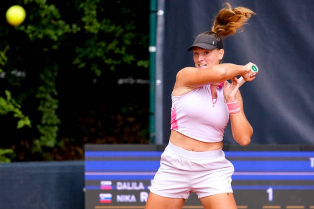 MSC Hamburg Ladies Open - Day 4 Elena Pridankina plays with partner Mariia Kozyreva during their quarterfinal doubles match against Dalila Jakupovic and Nika Radisic of Slovenia at the 2026 MSC Hamburg Ladies Open women s tennis tournament at Am Rothenbaum in Hamburg, Germany. Hamburg Hamburg Germany  Copyright: xOwenxHammondx originalFilename:hammond-2026msch260723_npeqC.jpg