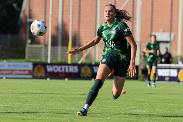 Gifhorn, Deutschland: 23.07.2026 - Testspiel - VfL Wolfsburg Frauen vs. PSV Eindhoven Frauen Im Bild: Cecilie Floe Nielsen (Wolfsburg) *** Gifhorn, Germany, July 23, 2026: Friendly match between VfL Wolfsburg Women and PSV Eindhoven Women. Pictured: Cecilie Floe Nielsen, Wolfsburg Copyright: HMBxMedia MadeleinexFantini