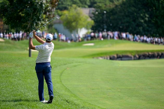 BLAINE, MN - JULY 24: Scottie Scheffler hits an approach shot on the 2nd hole during the first round of the 3M Open on July 24, 2026, at TPC Twin Cities in Blaine, MN. (Photo by Nick Wosika Icon Sportswire) GOLF: JUL 24 PGA, Golf Herren 3M Open EDITORIAL USE ONLY Icon202607243007