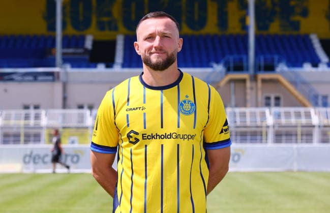 Artur Mergel ; 1. FC Lokomotive Leipzig; Regionalliga Nordost,ÊPorträttermin, 2026 2027 , Leipzig, 21.07.2026 , *** Artur Mergel, 1. FC Lokomotive Leipzig, Northeast Regional League, portrait session, 2026–2027, Leipzig, July 21, 2026, Picture Point