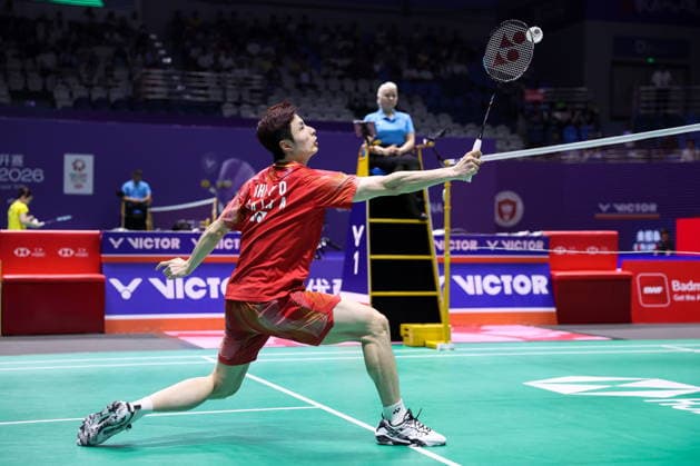 CHANGZHOU, CHINA - JULY 24: Shi Yuqi of China competes in the Men s Singles Quarterfinal match against Chou Tien Chen of Chinese Taipei on day 4 of the China Open 2026 at Changzhou Olympic Sports Center Gymnasium on July 24, 2026 in Changzhou, Jiangsu Province of China.  Copyright: xVCGx 111656125561