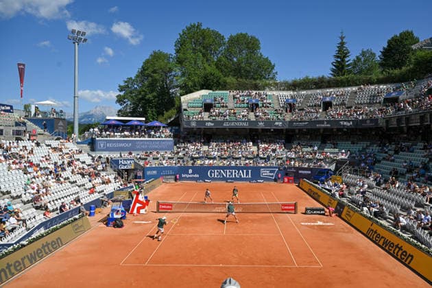 TENNIS - ATP, Tennis Herren Generali Open 2026 KITZBUEHEL,AUSTRIA,24.JUL.26 - TENNIS - ATP World Tour, Generali Open. Image shows an overview of the Center CourtJakob Schnaitter (GER), Pierre Hugues Herbert (FRA), Mark Wallner and Kevin Krawietz (GER).  GEPAxpictures xDanielxSchoenherr