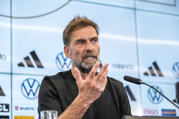 24.07.2026, xfux, Fussball DFB Deutsche Fussball Nationalmannschaft - Pressekonferenz zur Vorstellung von Juergen Jürgen Klopp als Trainer Bundestrainer, v.l. Trainer Julian Nagelsmann (Deutsche Fussball Nationalmannschaft DFB) Frankfurt am Main *** July 24, 2026, xfux, Soccer, DFB, German National Soccer Team, Press conference to introduce Jürgen Klopp as head coach, from left: Coach Julian Nagelsmann, German National Soccer Team, DFB, Frankfurt am Main