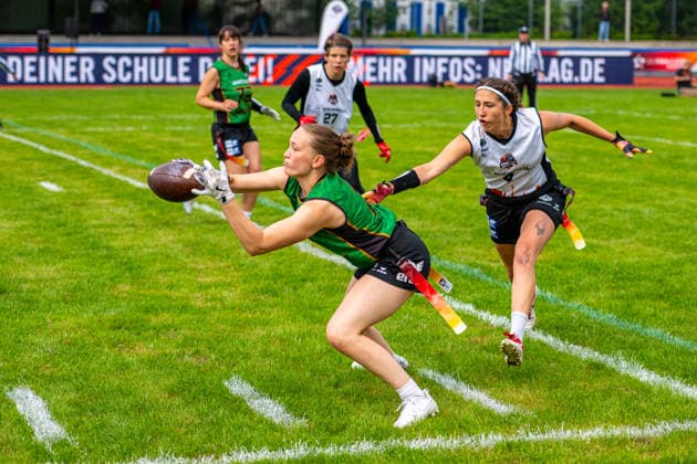 Munich Spatzen (grün) gegen Düsseldorf Firecats (weiß) - Halbfinale Frauen - Flag Football - Die Finals 2026 (24.07.2026, Hannover Erika-Fisch-Stadion (Hannover, GER), *** Munich Spatzen (green) vs. Düsseldorf Firecats (white) Women s Flag Football Semifinal, The Finals 2026, July 24, 2026, Erika Fisch Stadium, Hanover, GER, Copyright: xJanxGuentherx