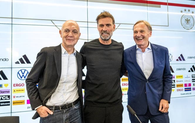 24.07.2026, xfux, Fussball DFB Deutsche Fussball Nationalmannschaft - Pressekonferenz zur Vorstellung von Juergen Jürgen Klopp als Trainer Bundestrainer, v.l. Praesident Präsident Bernd Neuendorf (Deutscher Fussball-Bund DFB), Trainer Juergen Juergen Nobert Klopp (Deutsche Fussball Nationalmannschaft DFB), Hans-Joachim Aki Watzke (Vorsitzender des Aufsichtsrates des Deutschen Fussball Bund DFB) Frankfurt am Main *** July 24, 2026, xfux, Soccer DFB German National Soccer Team Press conference to introduce Jürgen Klopp as head coach, from left: President Bernd Neuendorf of the German Soccer Federation (DFB), Head Coach Jürgen Norbert Klopp of the German National Soccer Team (DFB), Hans Joachim Aki Watzke, Chairman of the Supervisory Board of the German Football Association (DFB), Frankfurt am Main