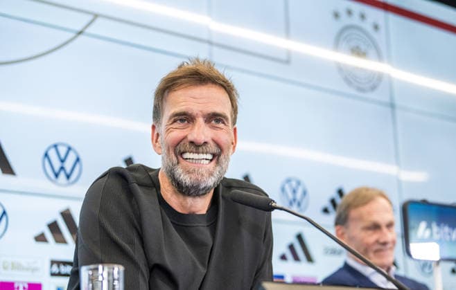 24.07.2026, xfux, Fussball DFB Deutsche Fussball Nationalmannschaft - Pressekonferenz zur Vorstellung von Juergen Jürgen Klopp als Trainer Bundestrainer, v.l. Trainer Juergen Juergen Nobert Klopp (Deutsche Fussball Nationalmannschaft DFB) Frankfurt am Main *** July 24, 2026, xfux, Soccer, DFB, German National Soccer Team, Press conference to introduce Jürgen Klopp as head coach, from left: Coach Jürgen Klopp, German National Soccer Team, DFB, Frankfurt am Main