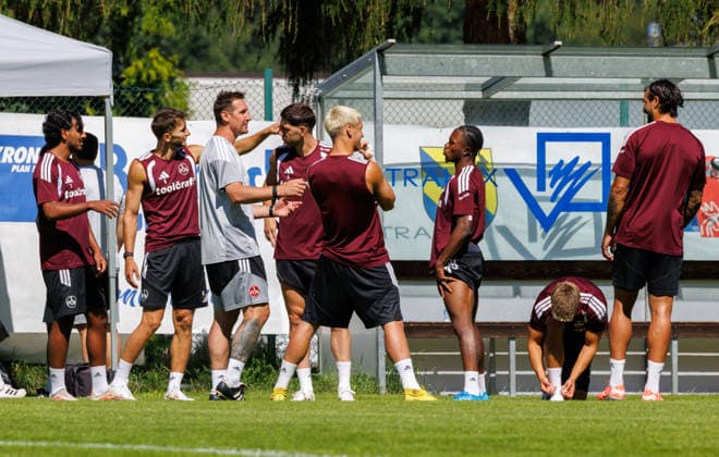 24.07.2026 - Fussball - 2. Fussball-Bundesliga - Saison 2026 2027 - 1. FC Nürnberg FCN Club - Trainingslager Sommer Sommertrainingslager Gais - Bruneck - Südtirol - Zink DaMa - xdaxmax - Miroslav Miro Klose ( Trainer 1. FC Nürnberg FCN ) gibt Anweisungen *** July 24, 2026 Soccer 2 Bundesliga Soccer Season 2026–2027 1. FC Nürnberg (FCN) Club Summer Training Camp Summer Training Camp in Gais, Brunico, South Tyrol Zink DaMa xdaxmax Miroslav Miro Klose, Coach of 1. FC Nürnberg FCN gives instructions