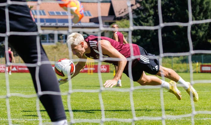 24.07.2026 - Fussball - 2. Fussball-Bundesliga - Saison 2026 2027 - 1. FC Nürnberg FCN Club - Trainingslager Sommer Sommertrainingslager Gais - Bruneck - Südtirol - Zink DaMa - xdaxmax - Sigurd Haugen ( 9, 1. FC Nürnberg FCN ) mit Kopfball *** July 24, 2026 Soccer 2 Bundesliga 2026–2027 Season 1 FC Nuremberg (FCN) Club Summer Training Camp Summer Training Camp in Gais, Brunico, South Tyrol Zink DaMa xdaxmax Sigurd Haugen 9, 1 FC Nuremberg (FCN) with a header