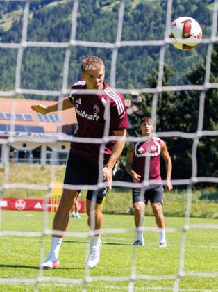 24.07.2026 - Fussball - 2. Fussball-Bundesliga - Saison 2026 2027 - 1. FC Nürnberg FCN Club - Trainingslager Sommer Sommertrainingslager Gais - Bruneck - Südtirol - Zink DaMa - xdaxmax - Finn Becker (22, 1. FC Nürnberg FCN ) mit Kopfball *** July 24, 2026 Soccer 2 Bundesliga 2026–2027 Season 1 FC Nuremberg (FCN) Club Summer Training Camp Summer Training Camp in Gais, Brunico, South Tyrol Zink DaMa xdaxmax Finn Becker 22, 1 FC Nuremberg (FCN) with a header