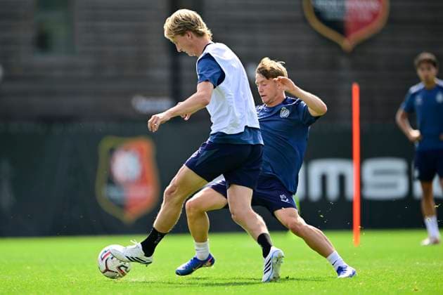 Club Brugge training camp - media activities 24 07 2026 RENNES, FRANCE - July 24 : Sandra Cisse midfielder of Club Brugge and Koren Tian Nai forward of Club Brugge pictured during a training session on July 24, 2026 in Rennes, France, 24 07 2026 Rennes France  Copyright: xJanxDexMeuleneirx