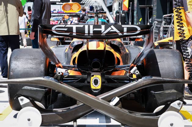 F1 - HUNGARIAN GRAND PRIX 2026 McLaren F1 Team MCL40, mechanical detail of rear wing active aero straight mode during the Formula 1 Hungarian Grand Prix 2026, 11th round of the 2026 Formula One World Championship, WM, Weltmeisterschaft from July 24 to 26, 2026 on the Hungaroring, in Mogyorod near Budapest, Hungary - MogyorodHungary  Copyright: xFLORENTxGOODENx