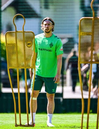 24.07.2026, AUT, Fußball, Herren, 1. Bundesliga, Trainingslager, Saison 2026 2027, Zell am Ziller, SV Werder Bremen Mitchell Weiser (Werder Bremen, 8) Zell am Ziller Parkstadion Tirol Österreich *** July 24, 2026, Austria, Soccer, Men s, 1. Bundesliga, Training Camp, 2026–2027 Season, Zell am Ziller, SV Werder Bremen, Mitchell Weiser, Werder Bremen, 8 Zell am Ziller Parkstadion, Tyrol, Austria Copyright: xNordphotox xHafnerx