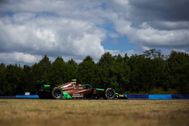 AUTO - FORMULA 2 2026 - BUDAPEST 21 SHIELDS Cian (gbr), AIX Racing, Dallara F2 2024, action during the 9th round of the 2026 FIA Formula 2 Championship from July 24 to 26, 2026 on the Hungaroring, in Mogyorod near Budapest, Hungary -  Copyright: xXavixBonillax
