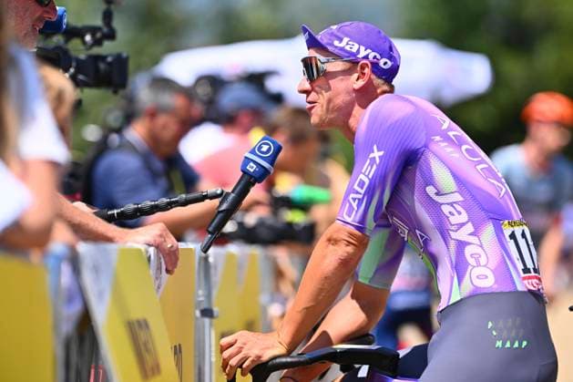 Tour de France 2026 Stage 19 ALPE D HUEZ, FRANCE - JULY 24 : Ackermann Pascal (GER) of Team Jayco AlUla during stage 19 of the 113rd edition of Tour de France an UCI World Tour 2.UWT cycling road race stage for Men Elite of 128 km with start in Gap and finish in Alpe d Huez on July 24, 2026 in Alpe d Huez, France, 24 07 2026 ( Motordriver Kurt Vandenborre - Alpe d Huez France  Copyright: xGvgx