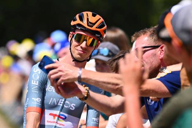 Tour de France 2026 Stage 19 ALPE D HUEZ, FRANCE - JULY 24 : Arensman Thymen (NED) of Netcompany INEOS during stage 19 of the 113rd edition of Tour de France an UCI World Tour 2.UWT cycling road race stage for Men Elite of 128 km with start in Gap and finish in Alpe d Huez on July 24, 2026 in Alpe d Huez, France, 24 07 2026 ( Motordriver Kurt Vandenborre - Alpe d Huez France  Copyright: xGvgx