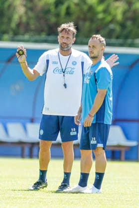 SSC Napoli preseason 2026-27 Napoli s Slovak midfielder Stanislav Lobotka with Elvis Abbruscato technical staff during eighth day SSC Napoli s 2026-27 preseason training camp in val di sole in Trentino, Dimaro Folgarida July, 19 2026. _BPH3327 Copyright: xAntonioxBalascox