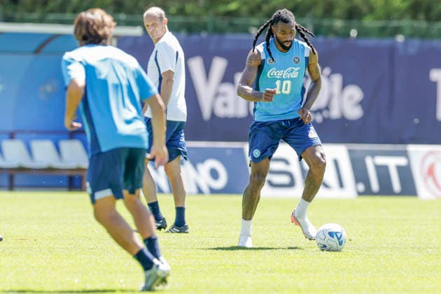 SSC Napoli preseason 2026-27 Napoli s Cameroonian midfielder Andre Frank Zambo Anguissa during eighth day SSC Napoli s 2026-27 preseason training camp in val di sole in Trentino, Dimaro Folgarida July, 19 2026. _BPH3391 Copyright: xAntonioxBalascox