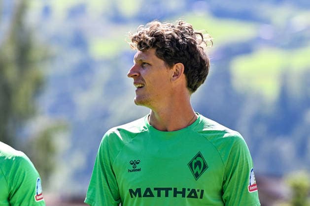 24.07.2026, AUT, Fußball, Herren, 1. Bundesliga, Trainingslager, Saison 2026 2027, Zell am Ziller, SV Werder Bremen Jens Stage (Werder Bremen, 6) Zell am Ziller Parkstadion Tirol Österreich *** July 24, 2026, Austria, Soccer, Men s, 1. Bundesliga, Training Camp, 2026–2027 Season, Zell am Ziller, SV Werder Bremen, Jens Stage, Werder Bremen, 6 Zell am Ziller Parkstadion, Tyrol, Austria Copyright: xNordphotox xHafnerx