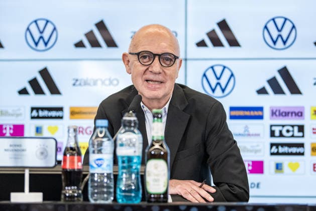 24.07.2026, xfux, Fussball DFB Deutsche Fussball Nationalmannschaft - Pressekonferenz zur Vorstellung von Juergen Jürgen Klopp als Trainer Bundestrainer, v.l. Praesident Präsident Bernd Neuendorf (Deutscher Fussball-Bund DFB) Frankfurt am Main *** July 24, 2026, xfux, Soccer: DFB German National Soccer Team press conference to introduce Jürgen Klopp as head coach; from left: President Bernd Neuendorf of the German Soccer Federation (DFB), Frankfurt am Main