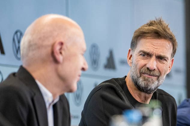 24.07.2026, xfux, Fussball DFB Deutsche Fussball Nationalmannschaft - Pressekonferenz zur Vorstellung von Juergen Jürgen Klopp als Trainer Bundestrainer, v.l. Praesident Präsident Bernd Neuendorf (Deutscher Fussball-Bund DFB), Trainer Juergen Juergen Nobert Klopp (Deutsche Fussball Nationalmannschaft DFB) Frankfurt am Main *** July 24, 2026, xfux, Soccer: DFB German National Soccer Team Press Conference to Introduce Jürgen Klopp as Head Coach; from left: President Bernd Neuendorf of the German Soccer Federation (DFB), Head Coach Jürgen Norbert Klopp of the German National Soccer Team (DFB), Frankfurt am Main