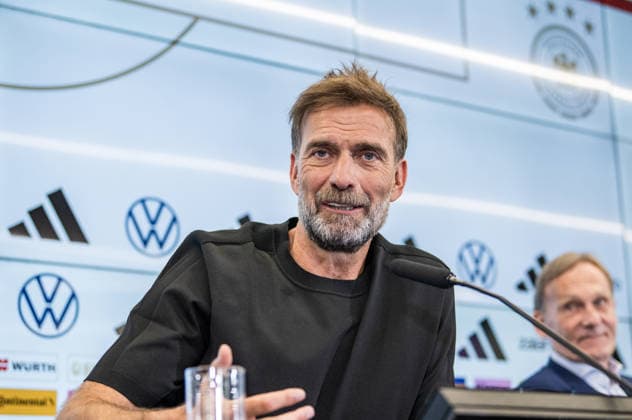 24.07.2026, xfux, Fussball DFB Deutsche Fussball Nationalmannschaft - Pressekonferenz zur Vorstellung von Juergen Jürgen Klopp als Trainer Bundestrainer, v.l. Trainer Juergen Juergen Nobert Klopp (Deutsche Fussball Nationalmannschaft DFB) Frankfurt am Main *** July 24, 2026, xfux, Soccer, DFB, German National Soccer Team, Press conference to introduce Jürgen Klopp as head coach, from left: Coach Jürgen Klopp, German National Soccer Team, DFB, Frankfurt am Main