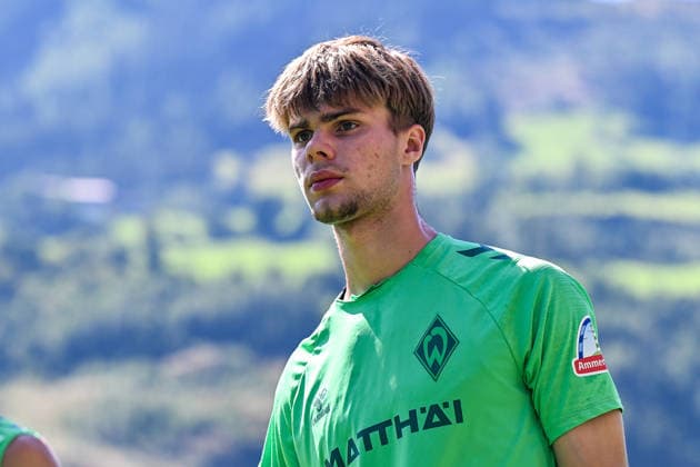 24.07.2026, AUT, Fußball, Herren, 1. Bundesliga, Trainingslager, Saison 2026 2027, Zell am Ziller, SV Werder Bremen Mick Schmetgens (Werder Bremen, 33) Zell am Ziller Parkstadion Tirol Österreich *** July 24, 2026, Austria, Soccer, Men s, 1. Bundesliga, Training Camp, 2026–2027 Season, Zell am Ziller, SV Werder Bremen, Mick Schmetgen s Werder Bremen, 33 Zell am Ziller Parkstadion, Tyrol, Austria Copyright: xNordphotox xHafnerx
