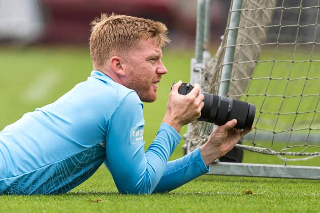 260724 Anders Christiansen fotograferar under en träning med Malmö FF den 24 juli 2026 i Malmö. *** 260724 Anders Christiansen takes photos during a training session with Malmö FF on July 24, 2026, in Malmö  Copyright: CHRISTIANxÖRNBERG BB260724CO035