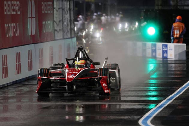 Edoardo Mortara (SUI) Mahindra, FIA Formel E Weltmeisterschaft, Saison 12, Tokio E- Prix, 24.07.2026, 1. freies Training *** Edoardo Mortara (SUI) Mahindra, FIA Formula E World Championship, Season 12, Tokyo E-Prix, July 24, 2026, Free Practice 1