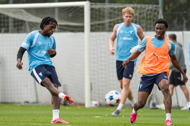 260724 Warren Kamanzi och Isaac Assibu under en träning med Malmö FF den 24 juli 2026 i Malmö. *** 260724 Warren Kamanzi and Isaac Assibu during a training session with Malmö FF on July 24, 2026, in Malmö  Copyright: CHRISTIANxÖRNBERG BB260724CO044