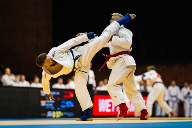 Die Finals 2026 - Ju-Jutsu, 24.07.2026 Rudolf Shophaus (Team Nord - Rot) Flo Pommert (Team West - Blau) Vorrunde; Die Finals 2026 - Ju-Jutsu am 24.07.2026 in der Swiss Life Hall, Hannover *** The 2026 Ju-Jutsu Finals, July 24, 2026: Rudolf Shophaus (Team North, Red) vs. Flo Pommert (Team West, Blue) – Preliminary Round. The 2026 Ju-Jutsu Finals on July 24, 2026, at the Swiss Life Hall in Hanover Copyright: xBEAUTIFULxSPORTS Tonhäuserx