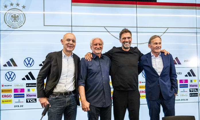 24.07.2026, xfux, Fussball DFB Deutsche Fussball Nationalmannschaft - Pressekonferenz zur Vorstellung von Juergen Jürgen Klopp als Trainer Bundestrainer, v.l. Praesident Präsident Bernd Neuendorf (Deutscher Fussball-Bund DFB), Sportdirektor Rudolf Rudi Voeller Völler (DFB Deutsche Fussball Nationalmannschaft Deutschland), Trainer Juergen Jürgen Nobert Klopp (Deutsche Fussball Nationalmannschaft DFB), Hans-Joachim Aki Watzke (1. Vizepräsident Vizepraesident des Deutschen Fussball Bund DFB) Frankfurt am Main *** July 24, 2026, xfux, Soccer DFB German National Soccer Team Press conference to introduce Juergen Jürgen Klopp as head coach, from left: President Bernd Neuendorf of the German Soccer Association (DFB), Sports Director Rudolf Rudi Völler, DFB German National Soccer Team, Germany; Head Coach Jürgen Norbert Klopp, German National Soccer Team, DFB; Hans Joachim Aki Watzke, First Vice President of the German Football Association (DFB), Frankfurt am Main
