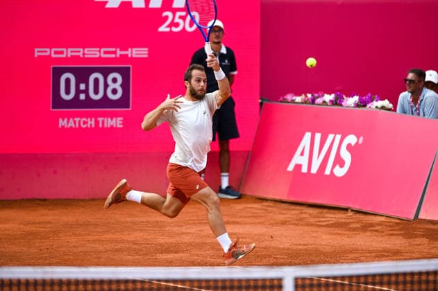 July 24, 2026, Lisbon, Lisbon, Portugal: HUGO GASTON in action during the Quarter-finals at the Millennium Estoril Open ATP, Tennis Herren tennis tournament at Clube de Tenis do Estoril. Lisbon Portugal - ZUMAr238 20260724_zip_r238_011 Copyright: xRicardoxRochax