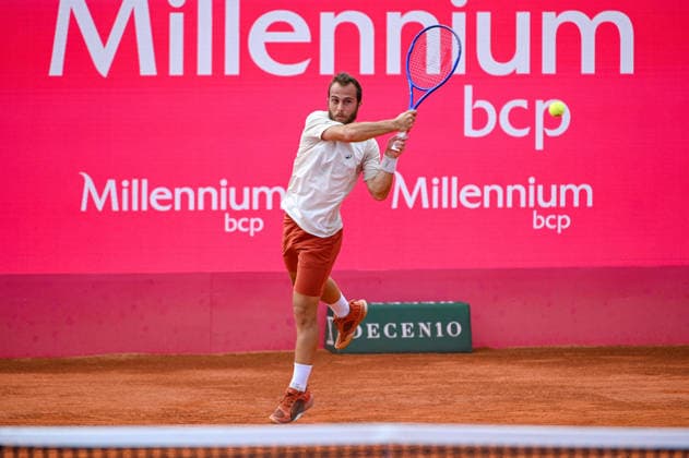 July 24, 2026, Lisbon, Lisbon, Portugal: HUGO GASTON in action during the Quarter-finals at the Millennium Estoril Open ATP, Tennis Herren tennis tournament at Clube de Tenis do Estoril. Lisbon Portugal - ZUMAr238 20260724_zip_r238_016 Copyright: xRicardoxRochax