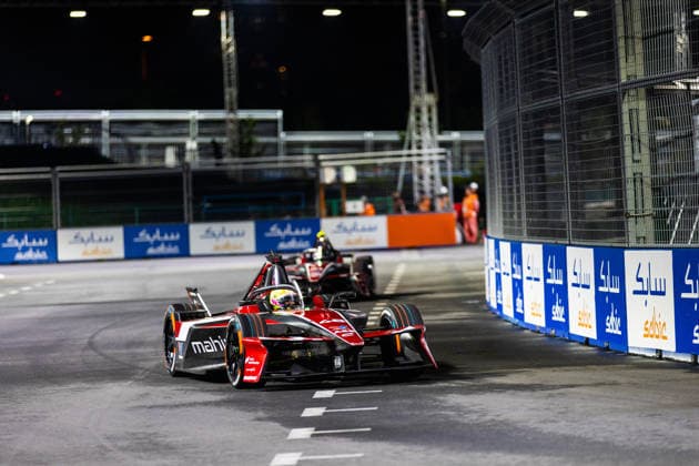 2026 FORMULA E TOKYO ePRIX 48 MORTARA Edoardo (swi), Mahindra Racing, Mahindra M12Electro, action during the Tokyo ePrix, 14th and 15th round of the 2025-26 ABB FIA Formula E World Championship, WM, Weltmeisterschaft on the Tokyo Street Circuit from July 24 to 26, 2026 in Tokyo, Japan - TokyoJapan  Copyright: xDamienxDoumerguex