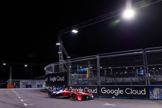 2026 FORMULA E TOKYO ePRIX 37 CASSIDY Nick (nzl), CitroÃ«n Racing Formula E Team, CitroÃ«n, action during the Tokyo ePrix, 14th and 15th round of the 2025-26 ABB FIA Formula E World Championship, WM, Weltmeisterschaft on the Tokyo Street Circuit from July 24 to 26, 2026 in Tokyo, Japan - TokyoJapan  Copyright: xDamienxDoumerguex