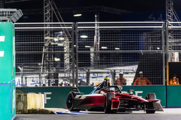 2026 FORMULA E TOKYO ePRIX 25 VERGNE Jean-Eric (fra), CitroÃ«n Racing Formula E Team, CitroÃ«n, action during the Tokyo ePrix, 14th and 15th round of the 2025-26 ABB FIA Formula E World Championship, WM, Weltmeisterschaft on the Tokyo Street Circuit from July 24 to 26, 2026 in Tokyo, Japan - TokyoJapan  Copyright: xBastienxRouxx