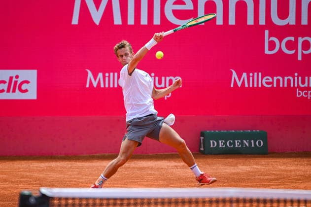 July 24, 2026, Lisbon, Lisbon, Portugal: LUCA VAN ASSCHE in action during the Quarter-finals at the Millennium Estoril Open ATP, Tennis Herren tennis tournament at Clube de Tenis do Estoril. Lisbon Portugal - ZUMAr238 20260724_zip_r238_038 Copyright: xRicardoxRochax