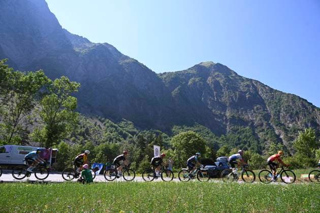 Tour de France 2026 Stage 19 ALPE D HUEZ, FRANCE - JULY 24 : illustration picture of the riders during stage 19 of the 113rd edition of Tour de France an UCI World Tour 2.UWT cycling road race stage for Men Elite of 128 km with start in Gap and finish in Alpe d Huez on July 24, 2026 in Alpe d Huez, France, 24 07 2026 ( Motordriver Kurt Vandenborre - Alpe d Huez France  Copyright: xGvgx