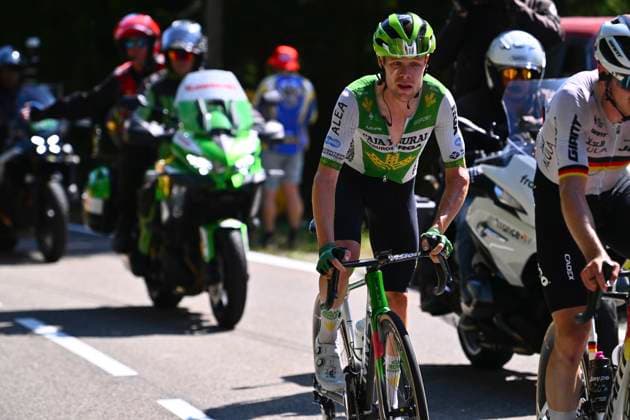 Tour de France 2026 Stage 19 ALPE D HUEZ, FRANCE - JULY 24 : rider of team Caja Rural - Seguros RGA during stage 19 of the 113rd edition of Tour de France an UCI World Tour 2.UWT cycling road race stage for Men Elite of 128 km with start in Gap and finish in Alpe d Huez on July 24, 2026 in Alpe d Huez, France, 24 07 2026 ( Motordriver Kurt Vandenborre - Alpe d Huez France  Copyright: xGvgx